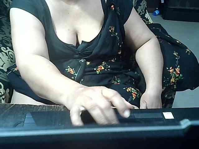 Indianbhabhimilf40 webcam