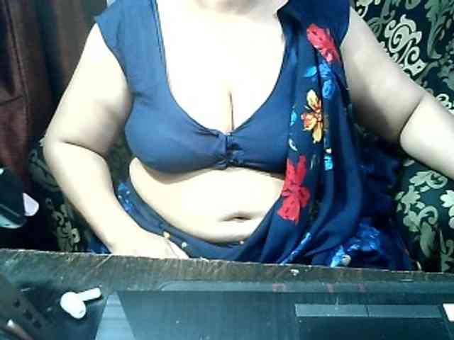 Indianbhabhimilf40 webcam
