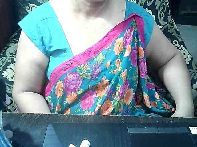 Indianbhabhimilf40 webcam