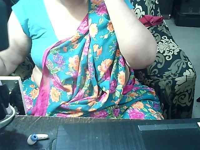 Indianbhabhimilf40 webcam