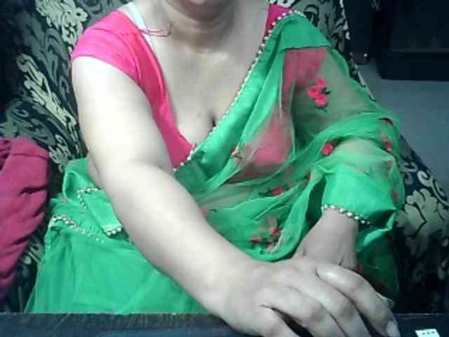 Indianbhabhimilf40 webcam