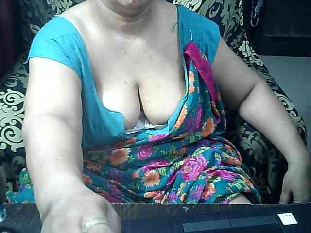 Indianbhabhimilf40 webcam