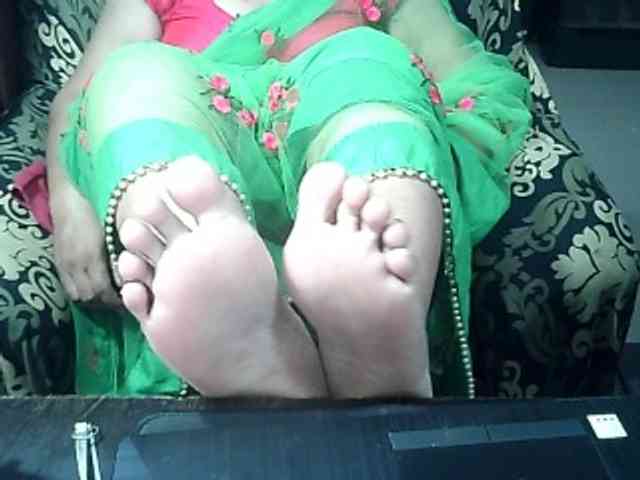 Indianbhabhimilf40 webcam