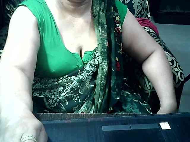 Indianbhabhimilf40 webcam