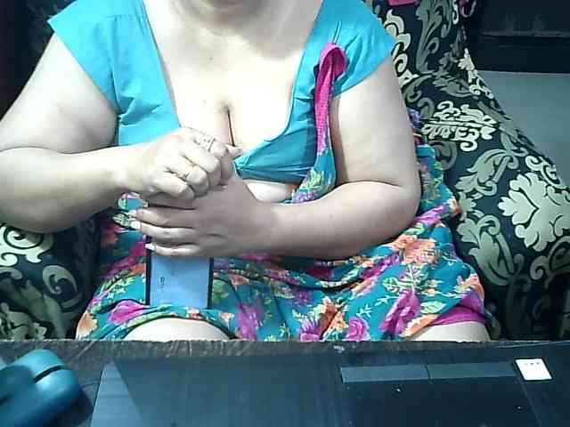 Indianbhabhimilf40 webcam