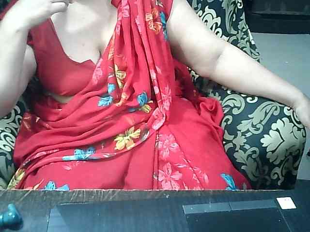 Indianbhabhimilf40 webcam