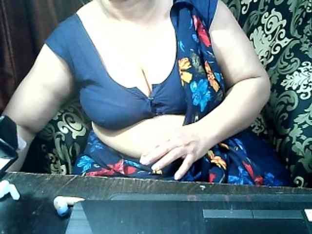 Indianbhabhimilf40 webcam