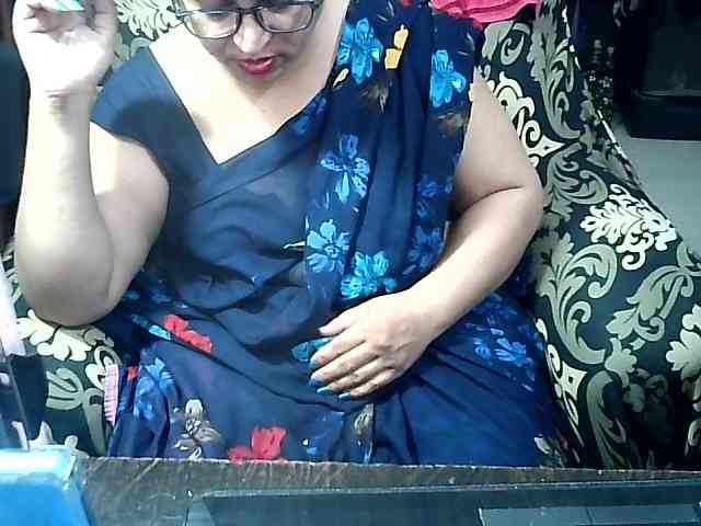 Indianbhabhimilf40 webcam