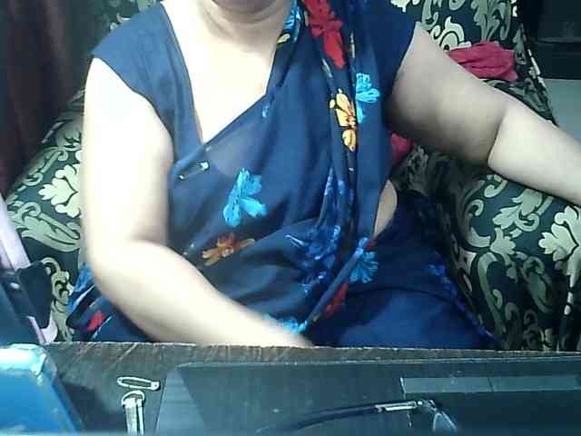Indianbhabhimilf40 webcam