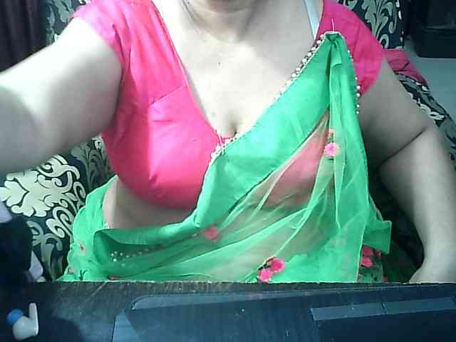 Indianbhabhimilf40 webcam