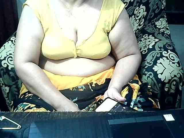 Indianbhabhimilf40 webcam