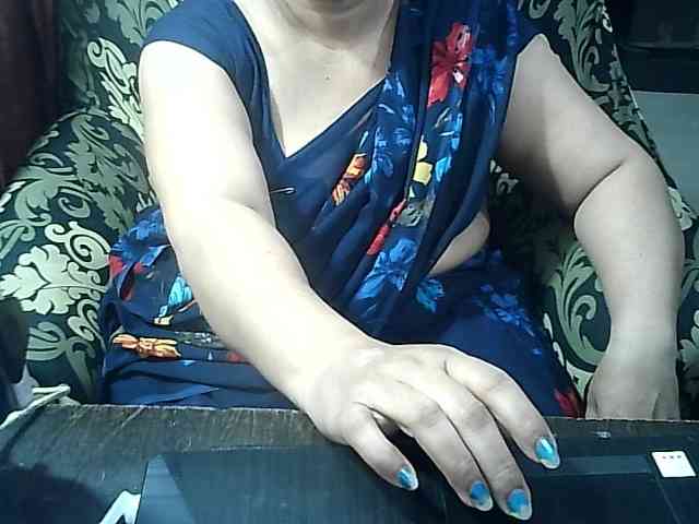 Indianbhabhimilf40 webcam