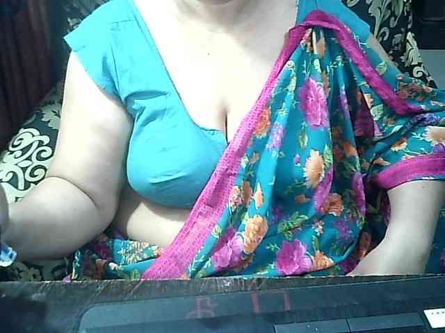 Indianbhabhimilf40 webcam