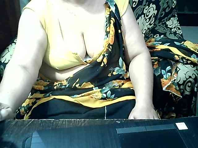Indianbhabhimilf40 webcam