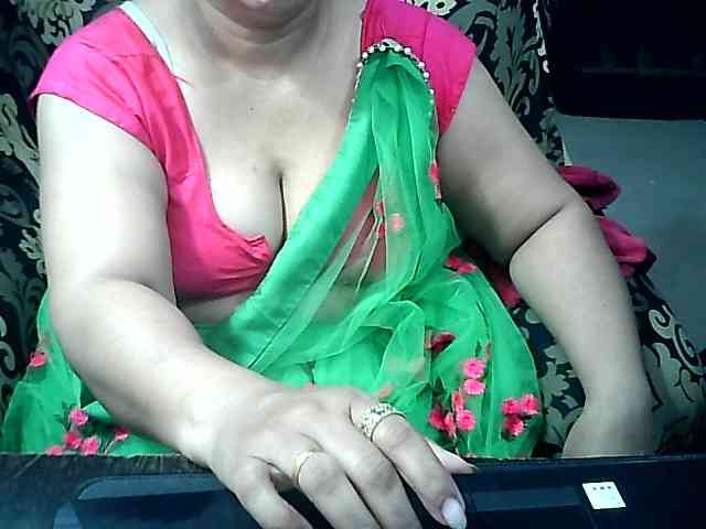 Indianbhabhimilf40 webcam