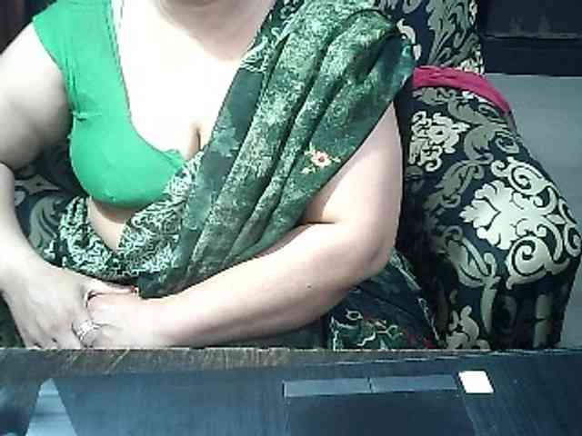 Indianbhabhimilf40 webcam