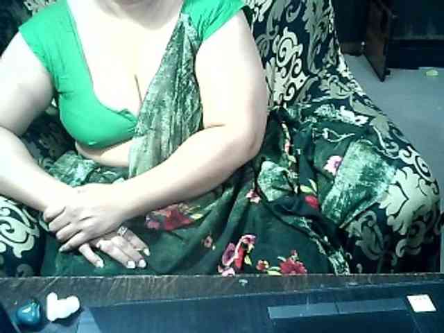 Indianbhabhimilf40 webcam