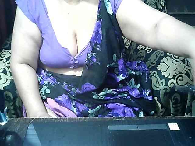 Indianbhabhimilf40 webcam