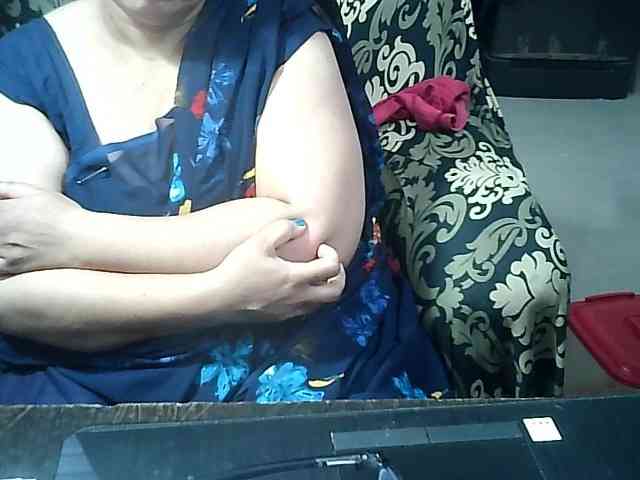 Indianbhabhimilf40 webcam