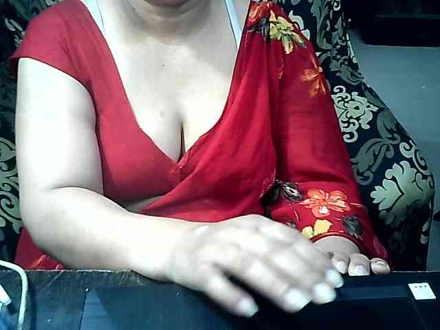 Indianbhabhimilf40 webcam