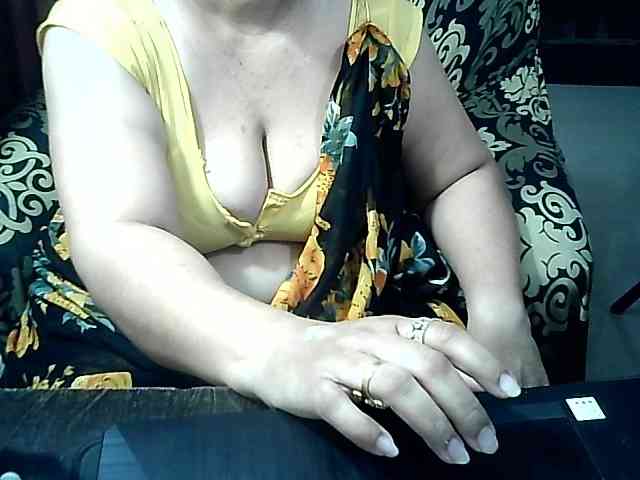 Indianbhabhimilf40 webcam
