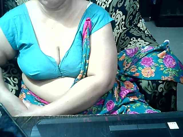 Indianbhabhimilf40 webcam