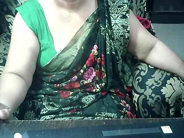 Indianbhabhimilf40 webcam