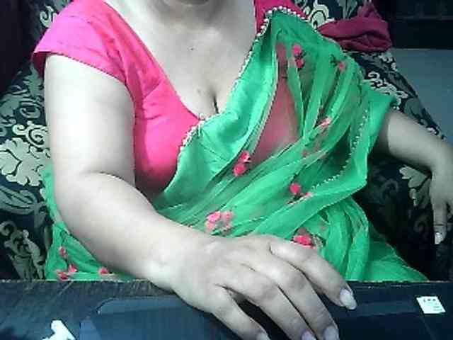 Indianbhabhimilf40 webcam