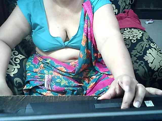 Indianbhabhimilf40 webcam