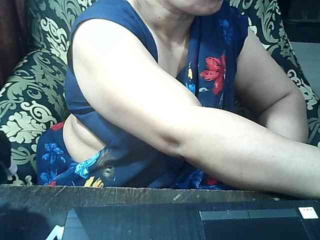 Indianbhabhimilf40 webcam