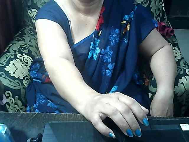 Indianbhabhimilf40 webcam