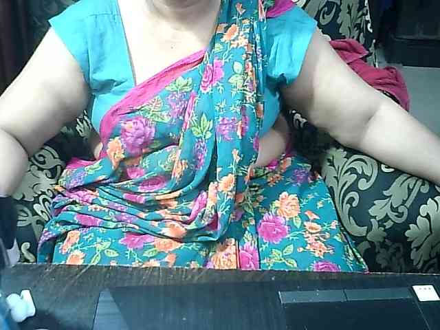 Indianbhabhimilf40 webcam
