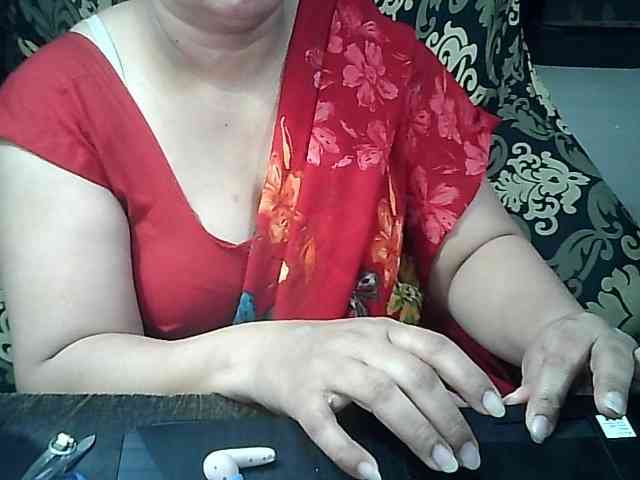 Indianbhabhimilf40 webcam