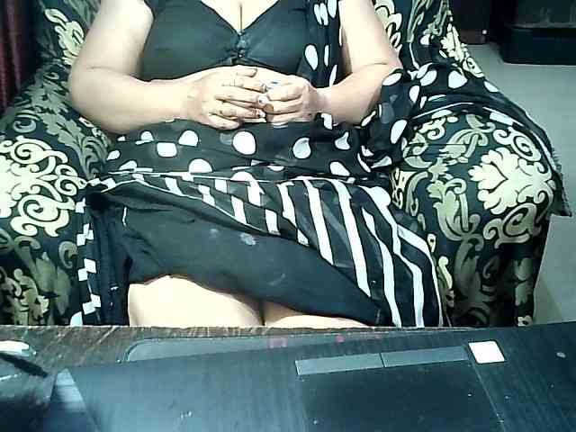 Indianbhabhimilf40 webcam