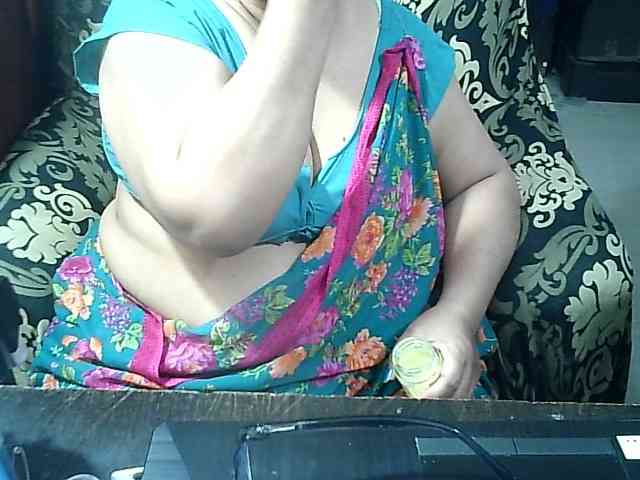Indianbhabhimilf40 webcam