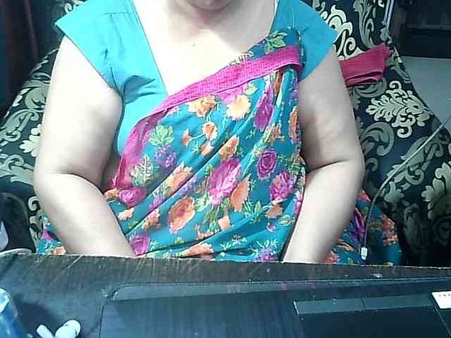 Indianbhabhimilf40 webcam