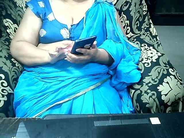 Indianbhabhimilf40 webcam