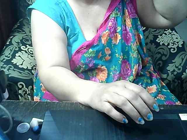Indianbhabhimilf40 webcam