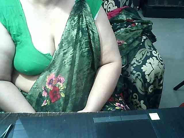 Indianbhabhimilf40 webcam