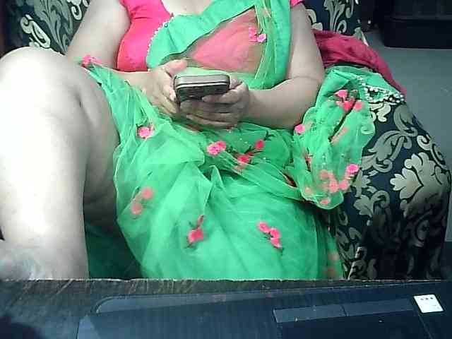 Indianbhabhimilf40 webcam