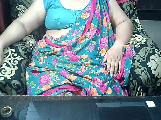 Indianbhabhimilf40 webcam