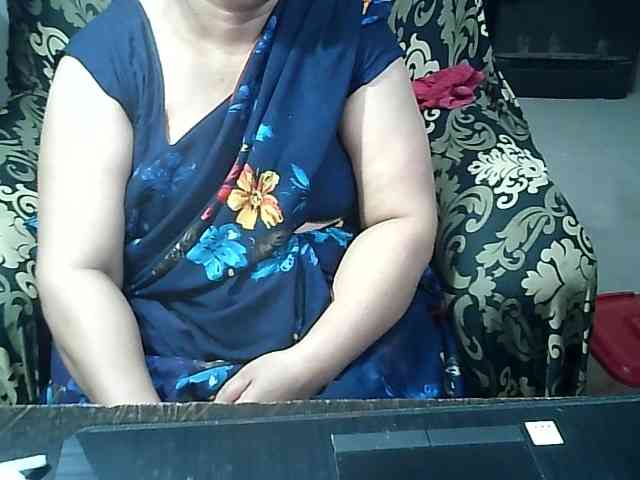Indianbhabhimilf40 webcam