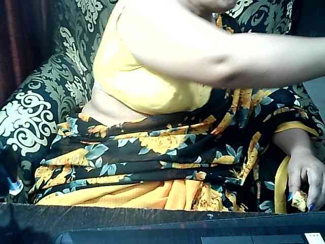 Indianbhabhimilf40 webcam