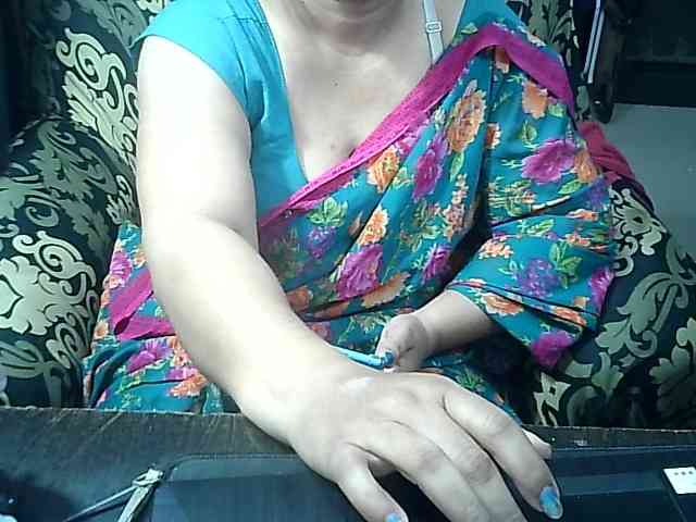 Indianbhabhimilf40 webcam