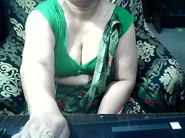 Indianbhabhimilf40 webcam