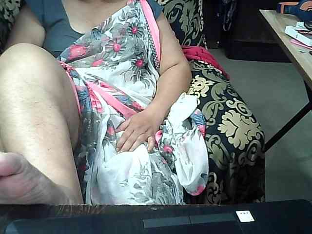 Indianbhabhimilf40 webcam