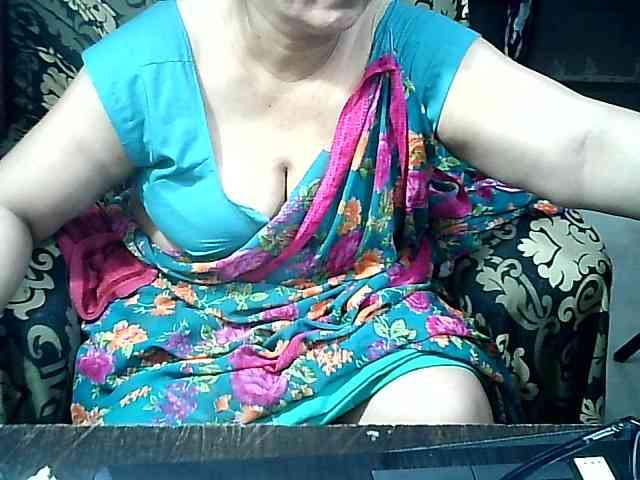 Indianbhabhimilf40 webcam