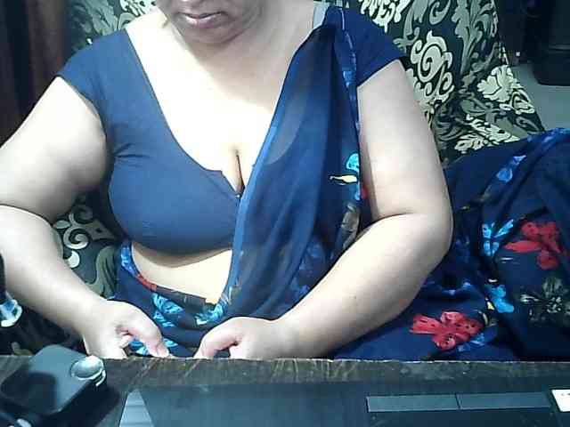 Indianbhabhimilf40 webcam