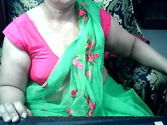 Indianbhabhimilf40 webcam