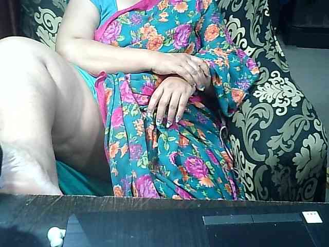 Indianbhabhimilf40 webcam